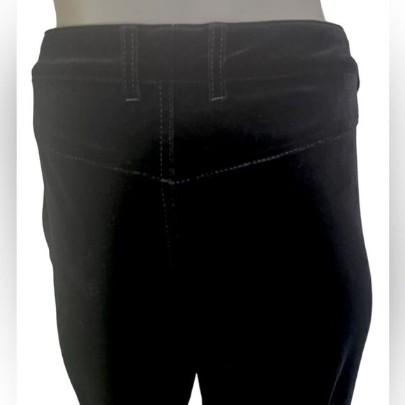Impeccable Escada Black Velvet In Traditional Jean Silhouette Size 44(IT)/14(US) - Picture 6 of 7
